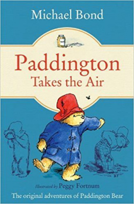 Paddington Takes the Air обложка книги